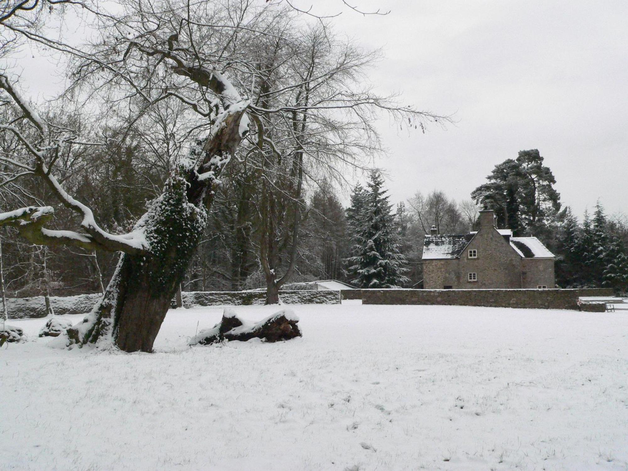 Danby Lodge Lydney Exterior photo